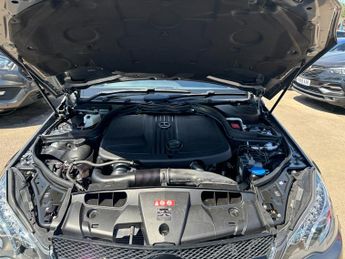 Mercedes E220d E  D AMG LINE EDITION PREMIUM