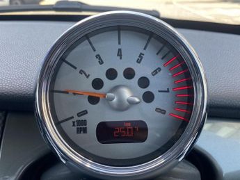 MINI Hatch 1.6 Cooper Park Lane CVT Euro 4 3dr