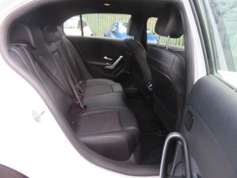 Mercedes A180d A 180 D SPORT PREMIUM AUTOMATIC
