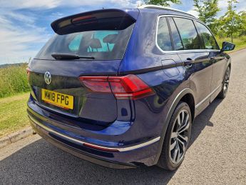 Volkswagen Tiguan R-LINE TDI BLUEMOTION TECHNOLOGY DSG