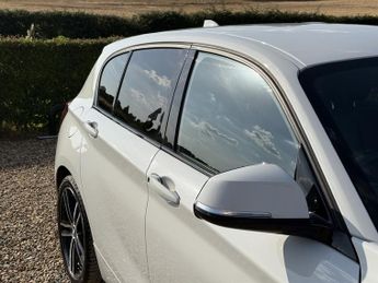 BMW 1 Series 1.5 118i GPF M Sport Shadow Edition Hatchback 5dr Petrol Manual 
