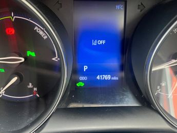 Toyota C-HR DYNAMIC HEV