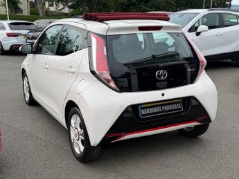Toyota Aygo VVT-I X-CLAIM X-SHIFT FUNROOF