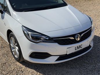 Vauxhall Astra 1.5 Turbo D Business Edition Nav Hatchback 5dr Diesel Manual Eur
