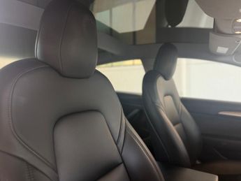 Tesla Model 3 Saloon 4dr Electric Auto RWD (241 bhp)