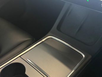 Tesla Model 3 Saloon 4dr Electric Auto RWD (241 bhp)