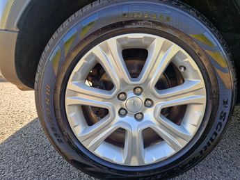 Land Rover Range Rover Evoque TD4 SE TECH