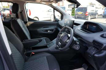Peugeot Rifter BLUEHDI GT LWB, Disabled, Automatic, Wheelchair Accessible vehic