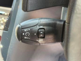 Peugeot 3008 1.6 e-HDi Allure SUV 5dr Diesel EGC Euro 5 (s/s) (115 ps)
