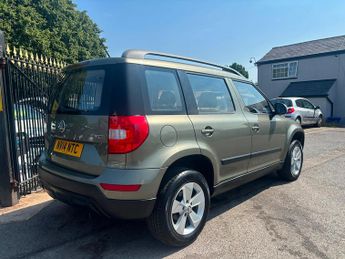 Skoda Yeti 1.2 TSI S Outdoor 5dr Petrol DSG Euro 5 (105 ps)