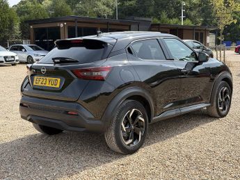 Nissan Juke 1.0 DIG-T N-Connecta SUV 5dr Petrol DCT Auto Euro 6 (s/s) (114 p