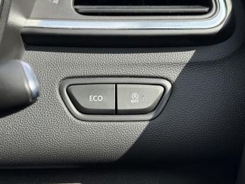 Renault Kadjar 1.2 TCe Signature S Nav SUV 5dr Petrol EDC Euro 6 (s/s) (130 ps)
