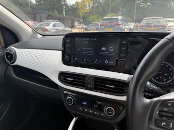 Hyundai i10 1.0 Premium Hatchback 5dr Petrol Manual Euro 6 (s/s) (67 ps)