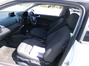 Audi A1 1.6 TDI SE Hatchback 3dr Diesel Manual Euro 5 (s/s) (105 ps)