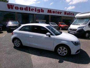 Audi A1 1.6 TDI SE Hatchback 3dr Diesel Manual Euro 5 (s/s) (105 ps)