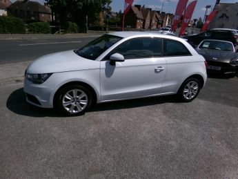 Audi A1 1.6 TDI SE Hatchback 3dr Diesel Manual Euro 5 (s/s) (105 ps)