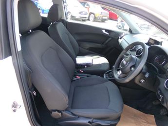 Audi A1 1.6 TDI SE Hatchback 3dr Diesel Manual Euro 5 (s/s) (105 ps)