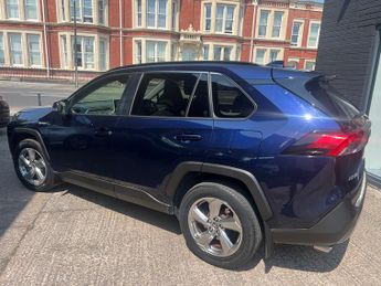 Toyota RAV4 VVT-I DESIGN