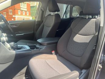 Toyota RAV4 VVT-I DESIGN