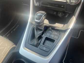 Toyota RAV4 VVT-I DESIGN