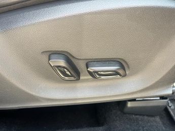 MG MG ZS EXCLUSIVE T-GDI