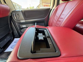 Nissan Elgrand NISSAN ELGRAND 3.5L AUTO 8 SEAT PETROL 08-57 ULEZ 4WD , VERIFIED