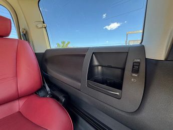 Nissan Elgrand NISSAN ELGRAND 3.5L AUTO 8 SEAT PETROL 08-57 ULEZ 4WD , VERIFIED