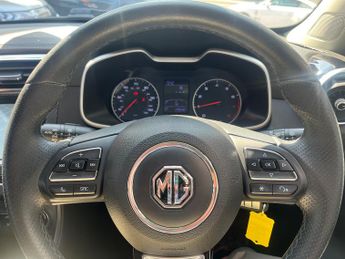 MG MG ZS EXCLUSIVE