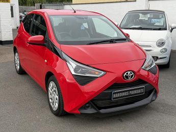 Toyota AYGO VVT-I X-PLAY X-SHIFT