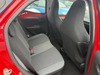 Toyota Aygo VVT-I X-PLAY X-SHIFT