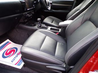 Toyota Hilux 2.8 D-4D-h Invincible X Pickup 4dr Diesel Hybrid Auto-1 Owner-70