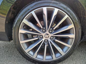 Skoda Superb LAURIN AND KLEMENT TDI DSG