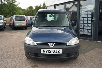 Vauxhall Combo TOUR ESSENTIA CDTI, Automatic, Disabled, Wheelchair Accessible V