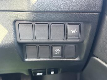 Nissan Qashqai 1.7 dCi Tekna SUV 5dr Diesel Manual Euro 6 (s/s) (150 ps)