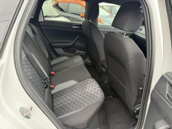 Volkswagen Taigo R-LINE TSI DSG