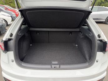 Volkswagen Taigo R-LINE TSI DSG