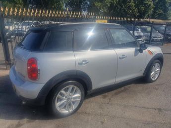 MINI Countryman 2.0 Cooper D SUV 5dr Diesel Auto ALL4 Euro 5 (112 ps)