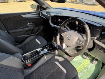 Vauxhall Mokka 50kWh Ultimate SUV 5dr Electric Auto (136 ps)