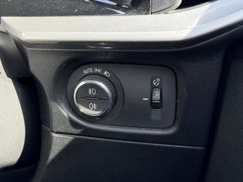 Vauxhall Mokka 50kWh Ultimate SUV 5dr Electric Auto (136 ps)