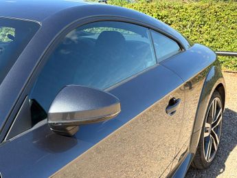 Audi TT 2.0 TFSI S line Coupe 3dr Petrol S Tronic quattro Euro 6 (s/s) (