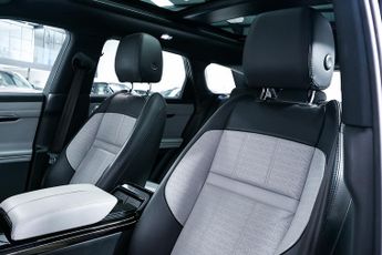 Land Rover Range Rover Evoque 2.0 P250 MHEV R-Dynamic HSE SUV 5dr Petrol Auto 4WD Euro 6 (s/s)