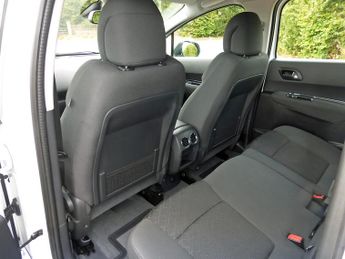 Peugeot 3008 ACTIVE AUTOMATIC
