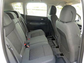 Peugeot 3008 ACTIVE AUTOMATIC