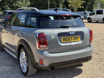MINI Countryman 1.5 7.6kWh Cooper SE SUV 5dr Petrol Plug-in Hybrid Auto ALL4 Eur
