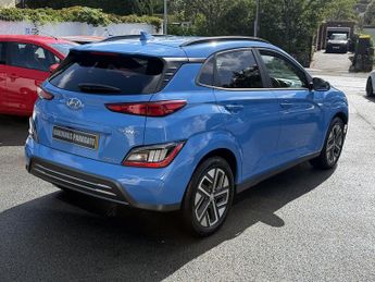 Hyundai Kona PREMIUM 64kWh