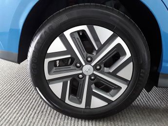 Hyundai Kona PREMIUM