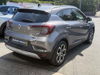 Renault Captur TECHNO E-TECH
