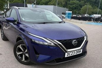 Nissan Qashqai DIG-T N-CONNECTA [GLASS ROOF]