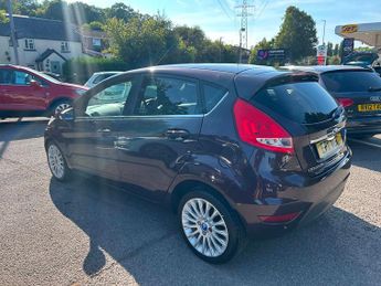 Ford Fiesta 1.4 Titanium Hatchback 5dr Petrol Automatic (154 g/km, 94 bhp)