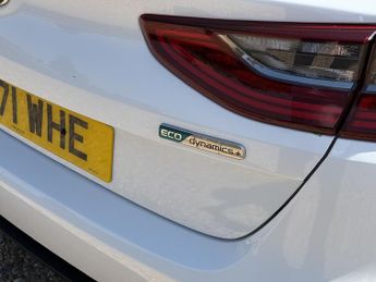 Kia Ceed 1.6 CRDi MHEV 2 Hatchback 5dr Diesel Hybrid Manual Euro 6 (s/s) 